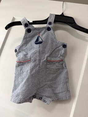 crown & ivy baby Navy and White Seersucker Sailboat Overalls 3 month
